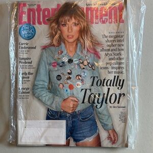 Swiftie Collectible May 2019 Entertainment Weekly Magazine Taylor Swift